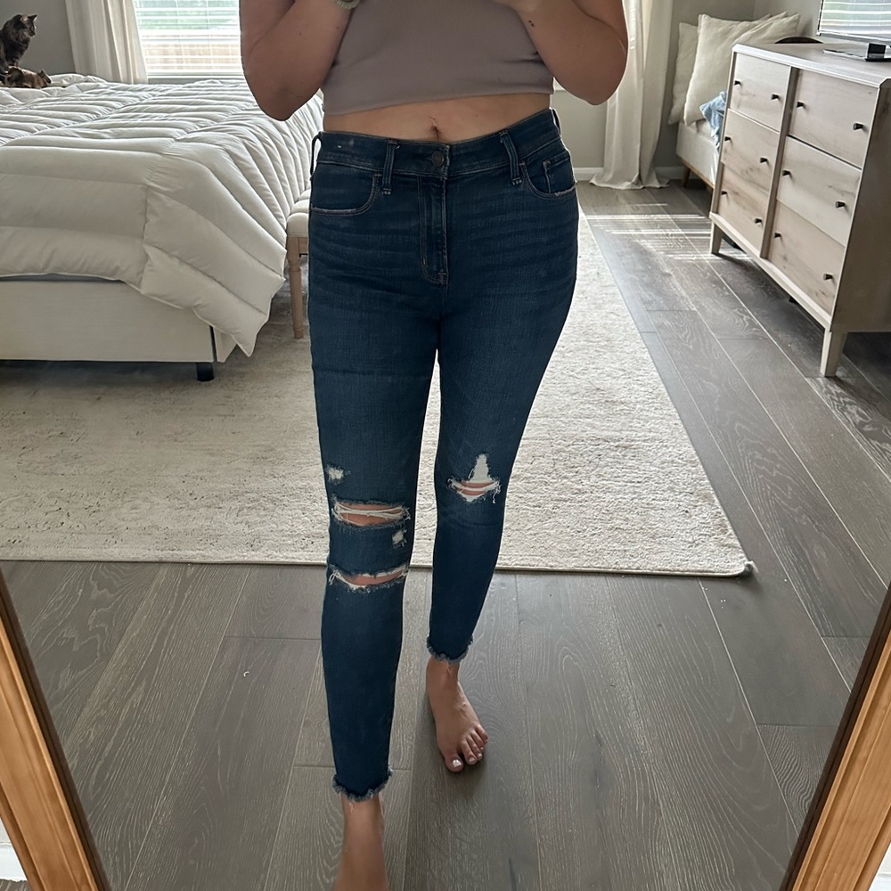 Abercrombie mid rise super skinny jeans